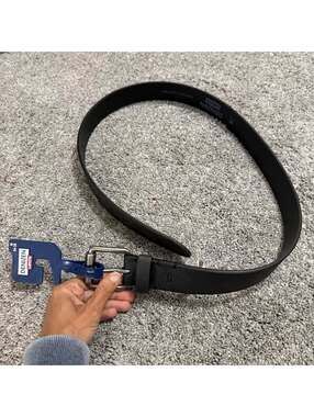 Denizen from Levi's Black Belt Size M 34-36 NEW
